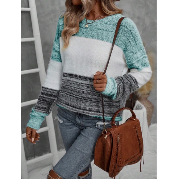 Fuzzy Knit Colorblock Green White Long Sleeve Sweater Pullover - Picture 4 of 8